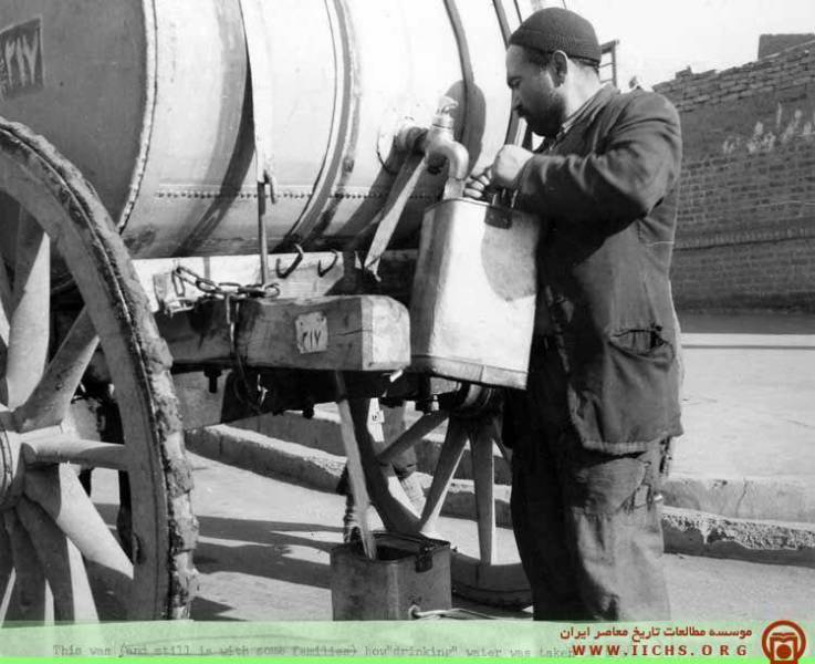 عکس: درشکه آبرسان در دوره پهلوی