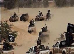 فیلم/ حمله هوایی ارتش عراق به کاروان داعش زمان فرار از فلوجه