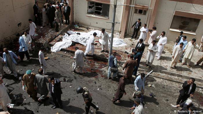ده ها کشته در پی بمب گذاری در کویته پاکستان