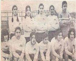 تصویری نایاب از دختران تیم فوتبال تاج سال 1350 خورشیدی + عکس