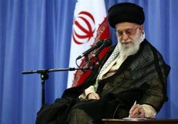 خامنه‌ای: نیروهای نظامی و امنیتی وارد دسته‌بندی‌های انتخاباتی نشوند