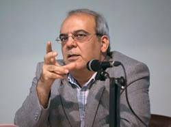 عباس عبدی: روحانی گزینه مطلوب حاکمیت است