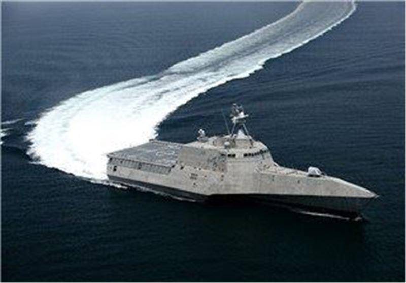 رویترز مدعی شلیک هشدارآمیز نیروی دریایی آمریکا به قایق‌های ایرانی شد