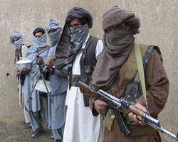 قتل‌عام 35 نیروی امنیتی افغان توسط طالبان