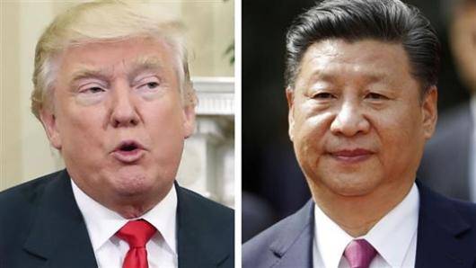 شی جین پینگ در گفتگوی تلفنی با ترامپ وی را به خویشتن داری در بحران شبه جزیره دعوت کرد. ارگان دولتی در چین نوشت، این کشور مانع براندازی حکومت کره شمالی توسط آمریکا و کره جنوبی خواهد شد