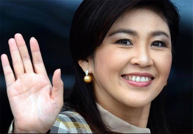 نخست‌وزیر عزل‌شده تایلند پس از صدور حکم جلب از کشور گریخت