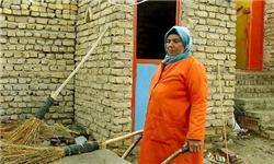 تنها زن رفتگر ایران هستم/ اوقات فراغت در غسالخانه کار می‌​کنم!+عکس