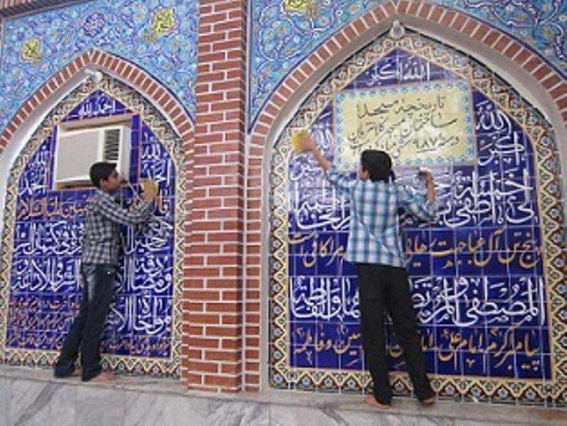 مساجد دزفول در آستانه ماه رمضان غبارروبی شدند