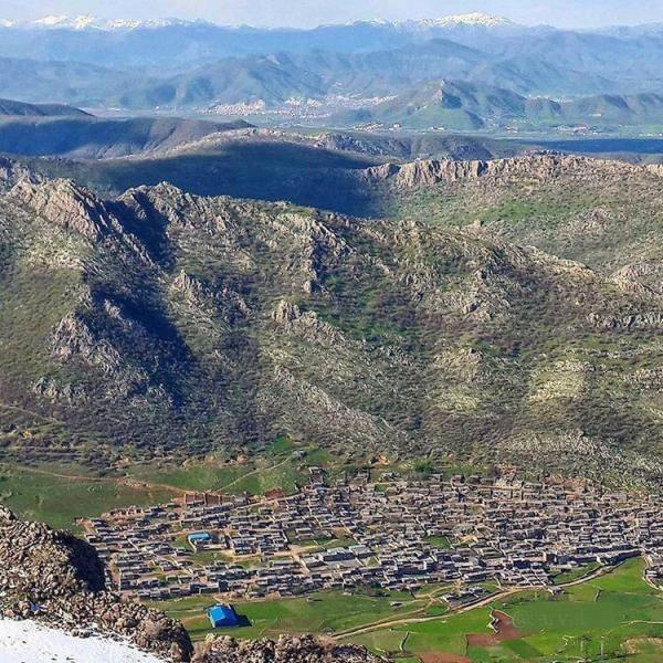 نمایی زیبا از روستای دزلی