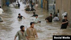 سیلاب در سیستان و بلوچستان؛ تا کنون یک کشته و یک مفقود، راه بیش از ۵۰۰ روستا بسته شد