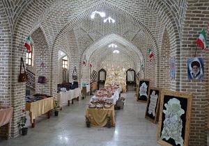 مقبره شیخ محمود شبستری میزبان نمایشگاه صنایع دستی و هنر‌های سنتی