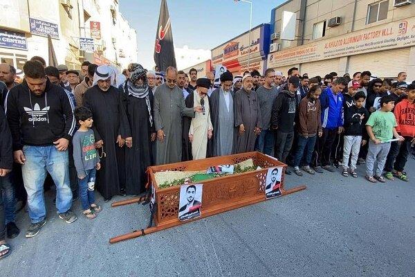 حضور گسترده مردم در مراسم تشییع پیکر شهید بحرینی
