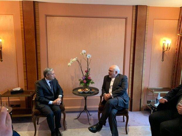 ظریف با وزیر امور خارجه کانادا دیدار و گفتگو کرد