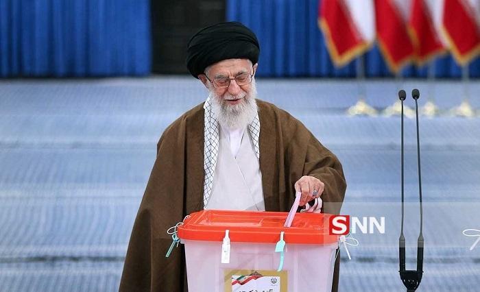 رهبر انقلاب: انتخابات جشن ملی است / مردم در تهران به ۳۰ نفر رای بدهند