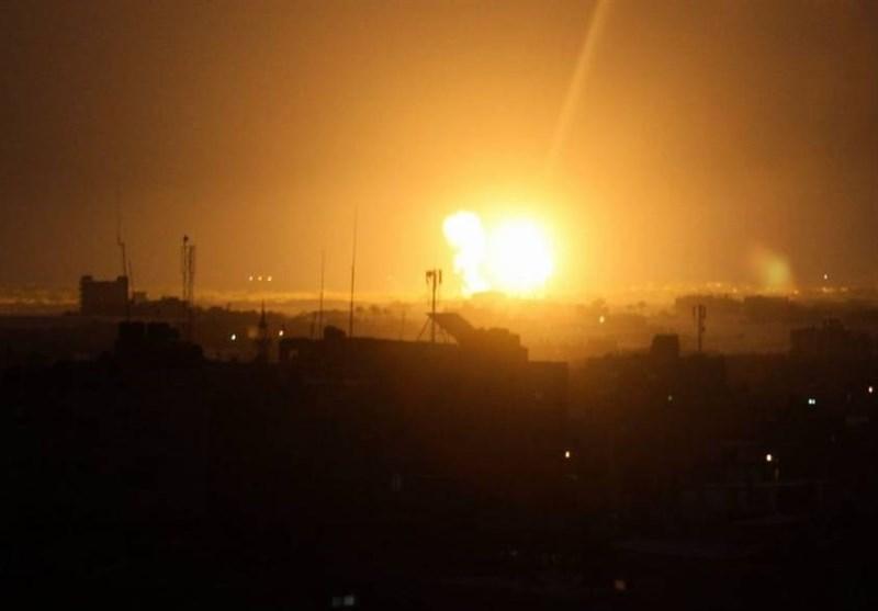 بمباران مناطق مختلف نوار غزه/ پاسخ موشکی مقاومت به تجاوزات صهیونیست‌ها
