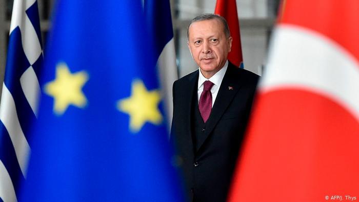 ترکیه و اروپا بر سر توافقنامه پناهجویی دوباره مذاکره می‌کنند
