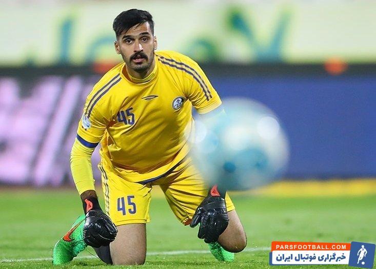 ۲۱:۳۰ مصاحبه عیدانه با وحید شیخ ویسی دروازه بان پیکان