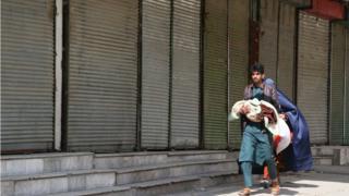 کرونا در افغانستان؛ بیست هزار تخت برای بیماران کرونا آماده می‌شود