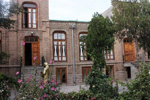 سفری مجازی به خانه تاریخی اختر چرخ ادب ایران