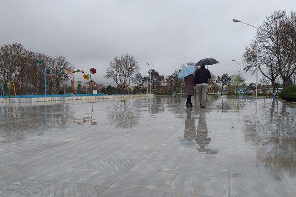 تندباد و باران شدید در استان سمنان/بارش تگرگ مردم را غافلگیر کرد