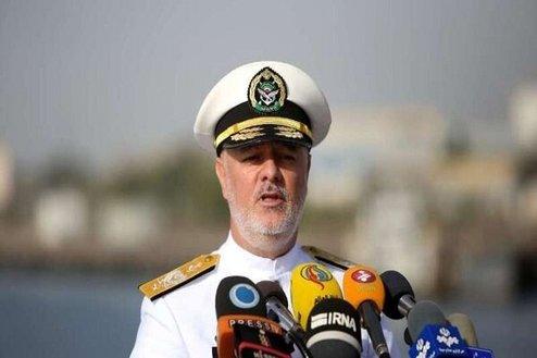 امیر دریادار خانزادی: بروزترین تجهیزات نظامی دنیا روی شناور‌های ایران نصب است