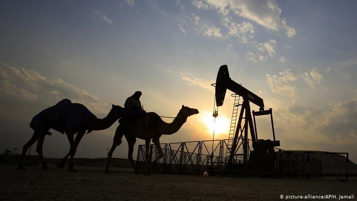 تلاطم در اقتصاد عربستان در پی سقوط قیمت نفت