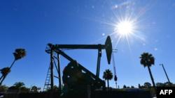 آژانس بین‌المللی انرژی: تقاضا برای نفت بیش از این کاهش می‌یابد، اما نشانه‌هایی از برقراری تعادل دیده می‌شود