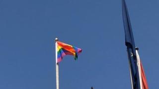 مبارزه با دگرباش‌هراسی؛ اتحادیه اروپا، بریتانیا و کانادا پرچم دگرباشان را در عراق برافراشتند