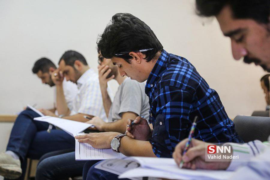 بسیج دانشجویی دانشکده علوم پایه دانشگاه شیراز وضعیت آموزشی دانشجویان را بررسی می‌کند