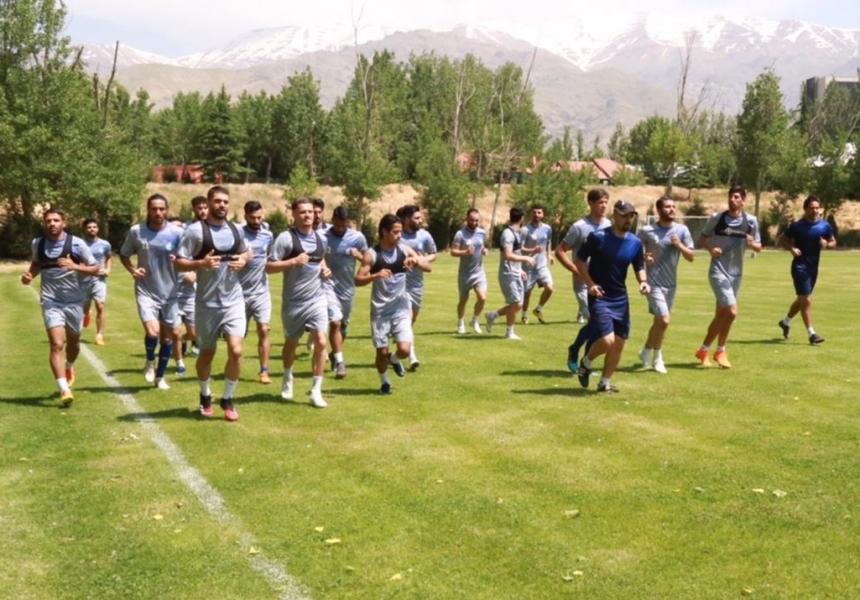تمرین روز عید استقلال در مجموعه ورزشی شمال شهر