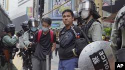 در اعتراضات دموکراسی‌خواهان هنگ‌ کنگ دست‌کم ۱۸۰نفر بازداشت شدند