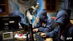 رسانه‌های اسرائيلی: هکرها به مراکز تحقیقاتی تولید واکسن ویروس کرونا حمله کردند