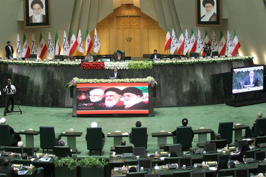 در مراسم افتتاحیه مجلس یازدهم چه گذشت؟ / از خواب عمیق ظریف تا ترک جلسه توسط روحانی