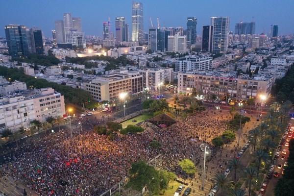 تظاهرات چند هزار نفری در تل‌آویو علیه طرح اشغال کرانه باختری