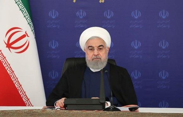 روحانی: منتقدین از دولت خیلی راحت و با زبان روان انتقاد کنند / تاب‌آوری ملت ایران مقابل برابر کرونا در تاریخ ثبت خواهد شد
