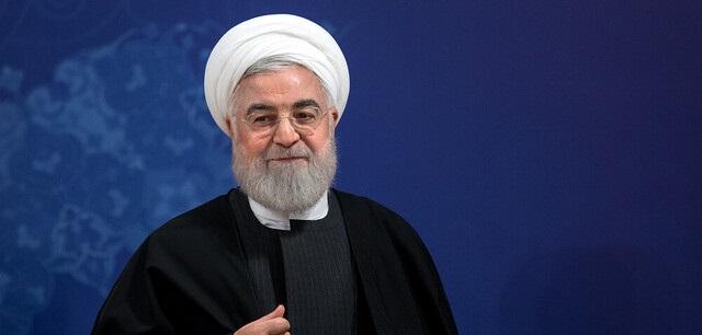 بهره‌برداری از طرح‌های ملی وزارت نفت با حضور روحانی