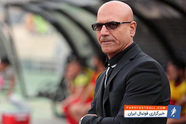 ۱۷:۳۳ مرزبان: با آمدن ویلموتس مخالف بودم چون می دانستم که او تعادل روحی ندارد!