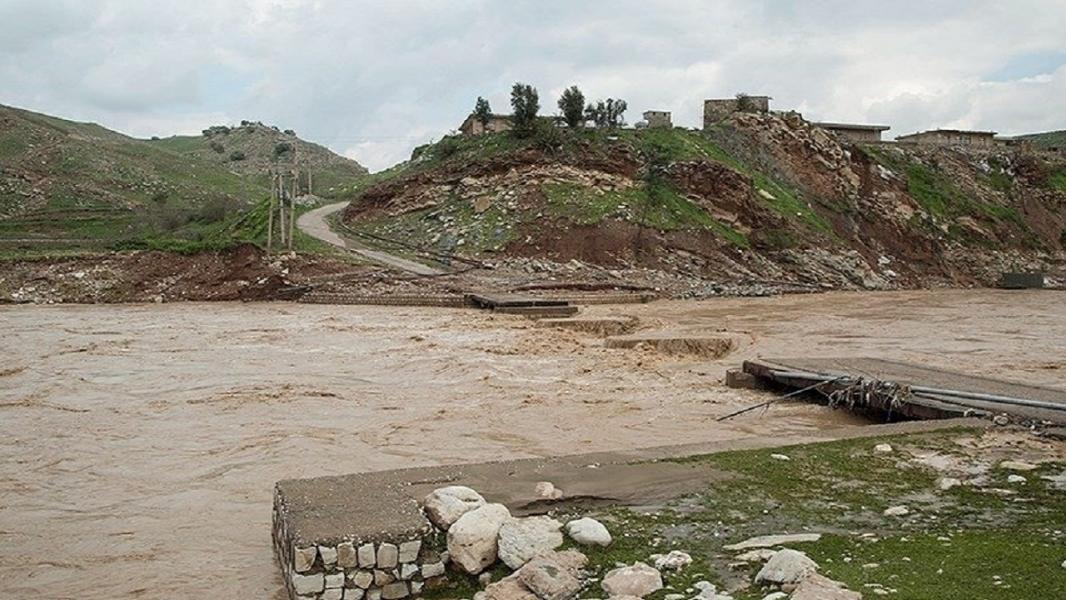 ۲۵ استان کشور درگیر آتش سوزی و سیل شدند