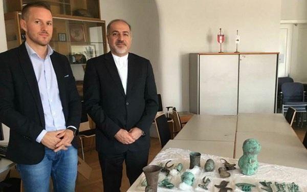 اشیاء باستانی متعلق به ایران از اتریش به کشور بازگردانده می‌شود