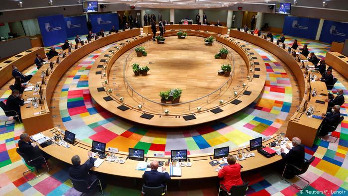 ادامه مذاکرات نشست سران اتحادیه اروپا بر سر کمک‌های کرونا