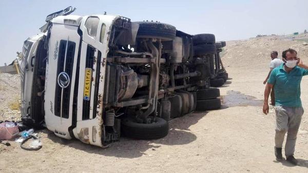تصادف تانکر حامل سوخت در محور گناوه-دشتستان