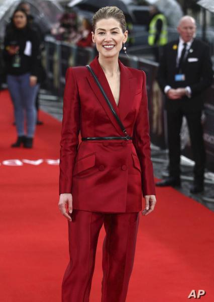 آغاز پخش اینترنتی  فیلم‌ «رادیو اکتیو» ساخته مرجان ساتراپی سینماگر ایرانی‌تبار