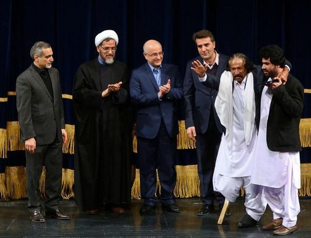 «پهلوانِ» زنده را عشق است / آقایان مسئول لطفا پیام تسلیت هم ندهید!