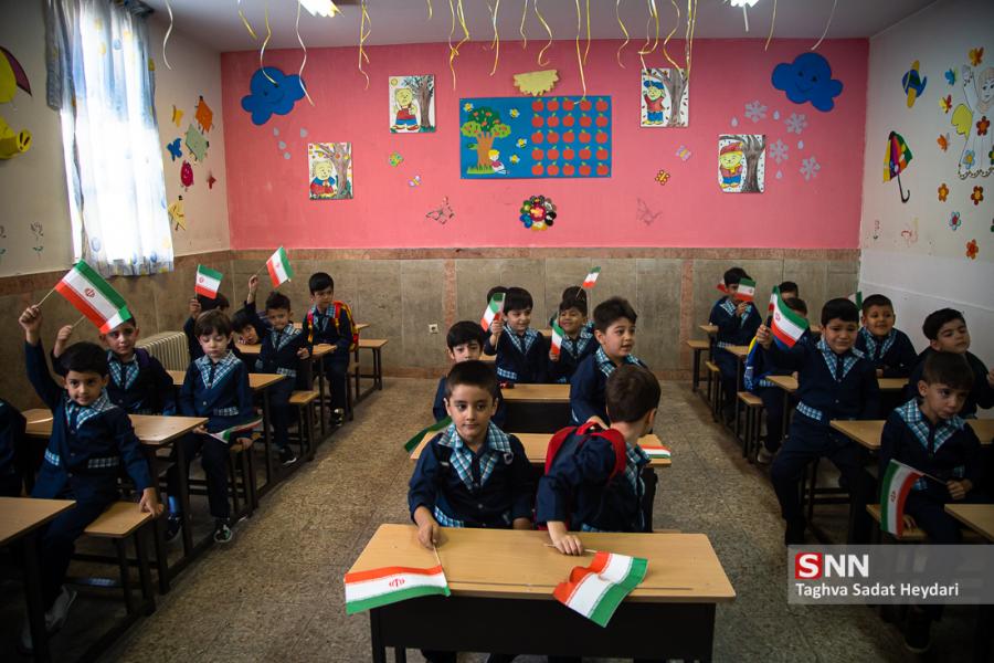 تأکید وزیر آموزش و پرورش بر تلاش برای حذف کلاس‌های ۴۰ نفره