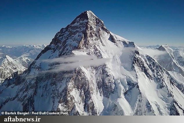 عکس| فرود با اسکی از دومین قله بلند جهان