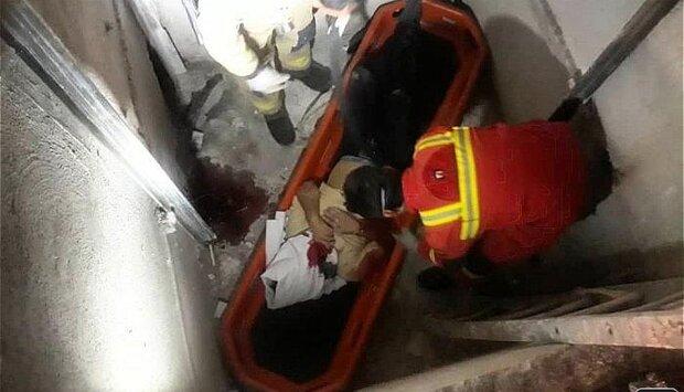 سقوط مرگبار کارگر ساختمانی در چاهک آسانسور