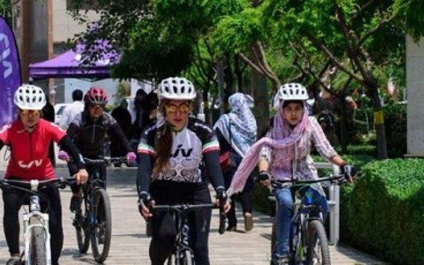 دوچرخه‌سواری زنان در مشهد ممنوع شد