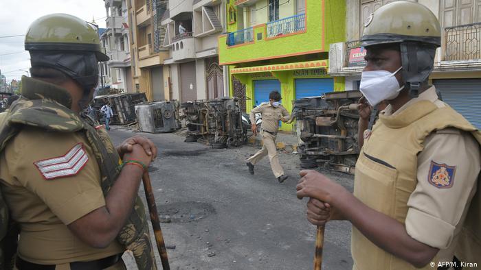 در کشمکش‌های اعتراض به "توهین" به پیامبر اسلام در هند سه نفر کشته شدند