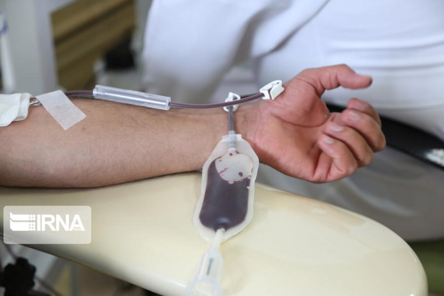 مشارکت پیشکسوتان جهاد و شهادت بوشهر در رزمایش مواسات با اهدای خون