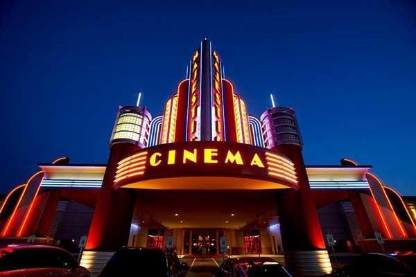 ریسک بالای بازگشایی سینما‌ها در نیویورک